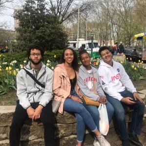 Meet your Posher, Laura